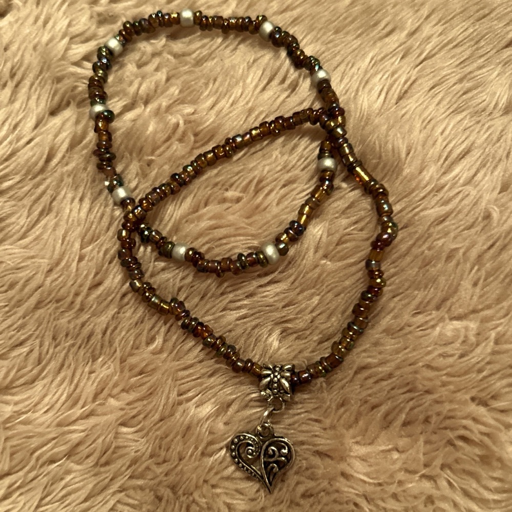 Women’s hand beaded bracelet set 💜🖤